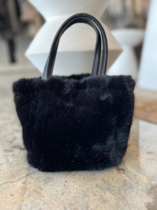 BLACK FUR TOTE