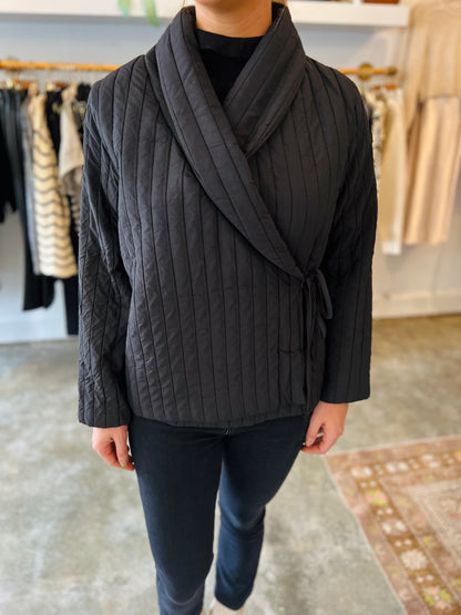 BLACK QUILTED WRAP JACKET