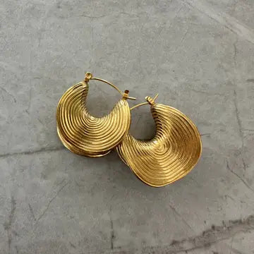 FOLDED HOOP EARRINGS